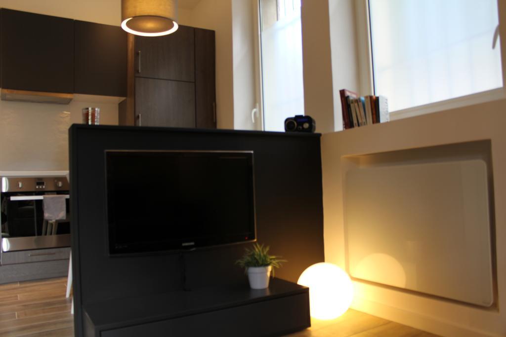 Apartment Pause A
